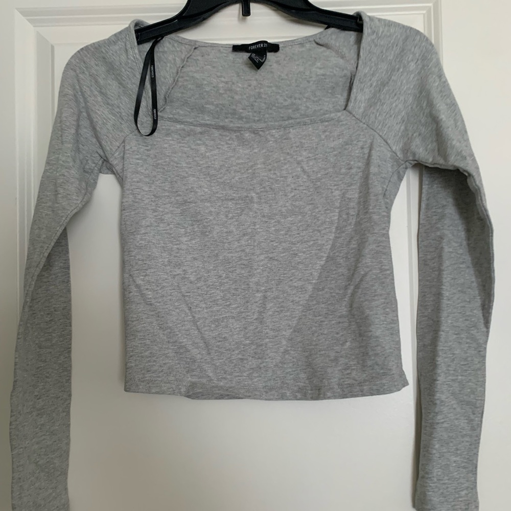 Forever 21 long sleeve gray crop top, size M